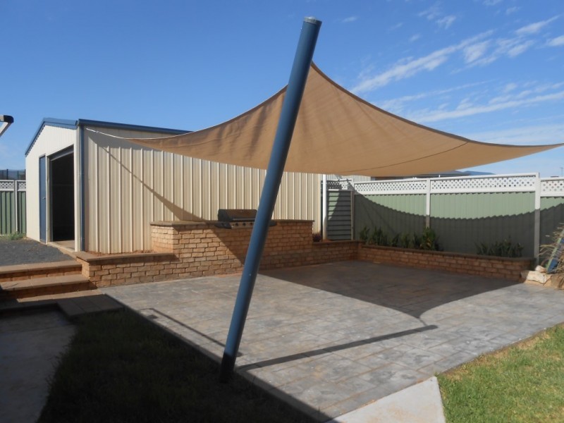 37 Best Street, Parkes NSW 2870