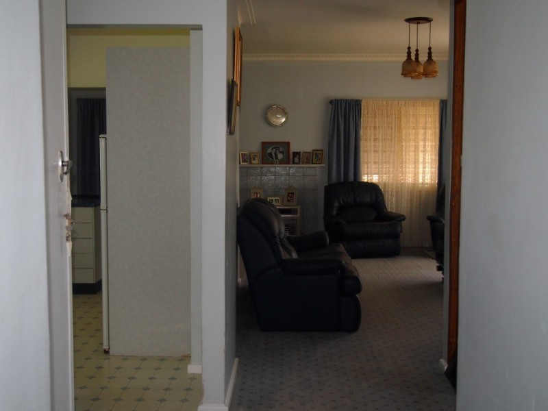 24 Miller St, Condobolin NSW 2877