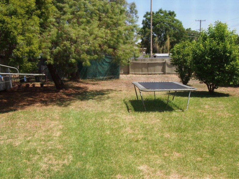 24 Miller St, Condobolin NSW 2877