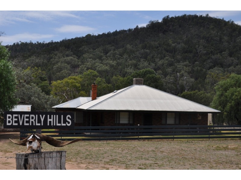 Beverly Hills Waterhole Creek Road, Eugowra NSW 2806