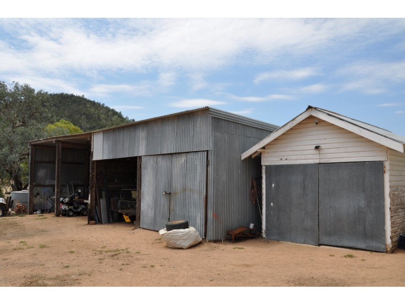 Beverly Hills Waterhole Creek Road, Eugowra NSW 2806