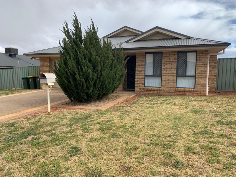 Parkes NSW 2870