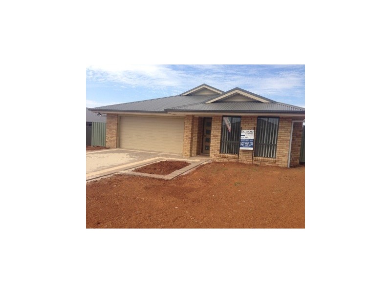 Parkes NSW 2870