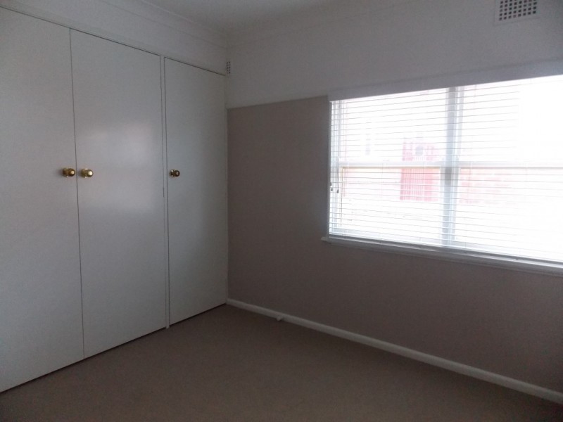 17 East Street, Parkes NSW 2870