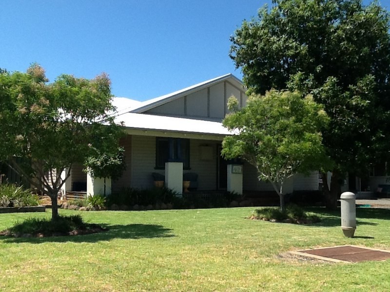 42 Wambat Street, Forbes NSW 2871