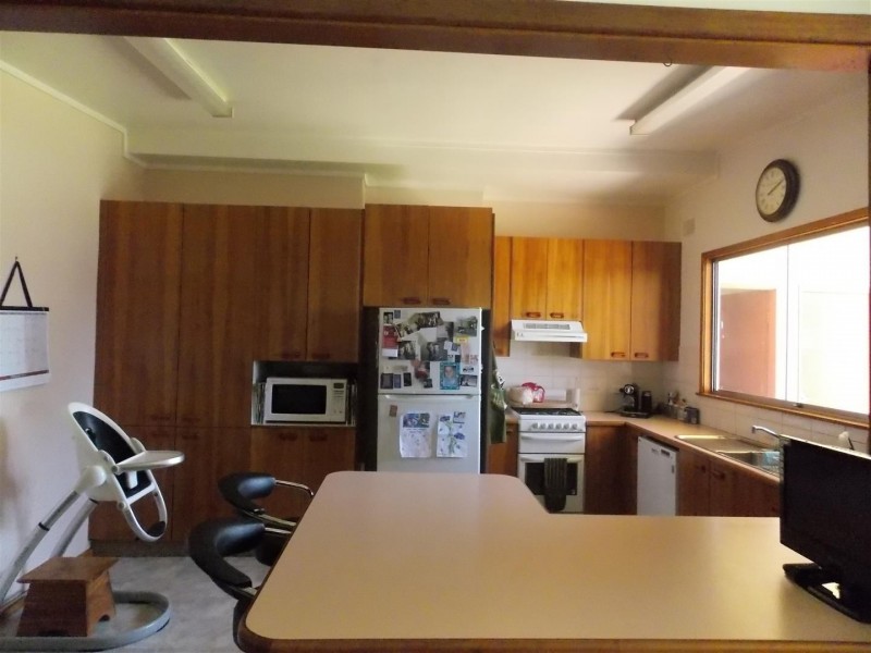 16 Captain Wilson Avenue, Parkes NSW 2870