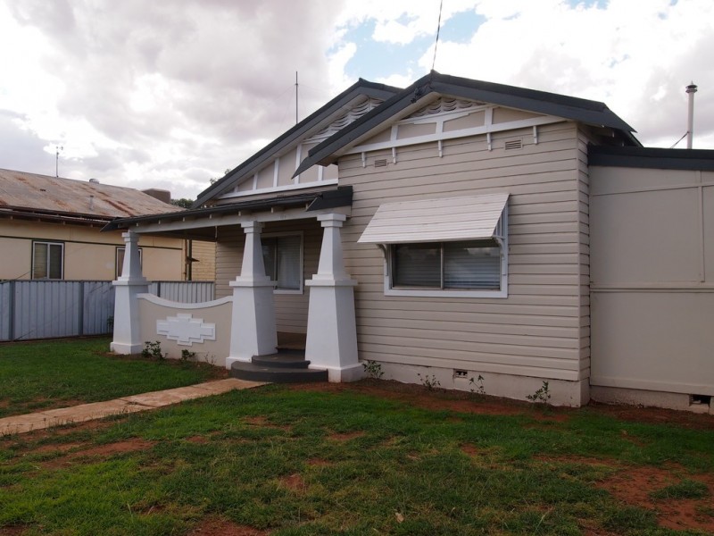 139 Bathurst Street, Condobolin NSW 2877