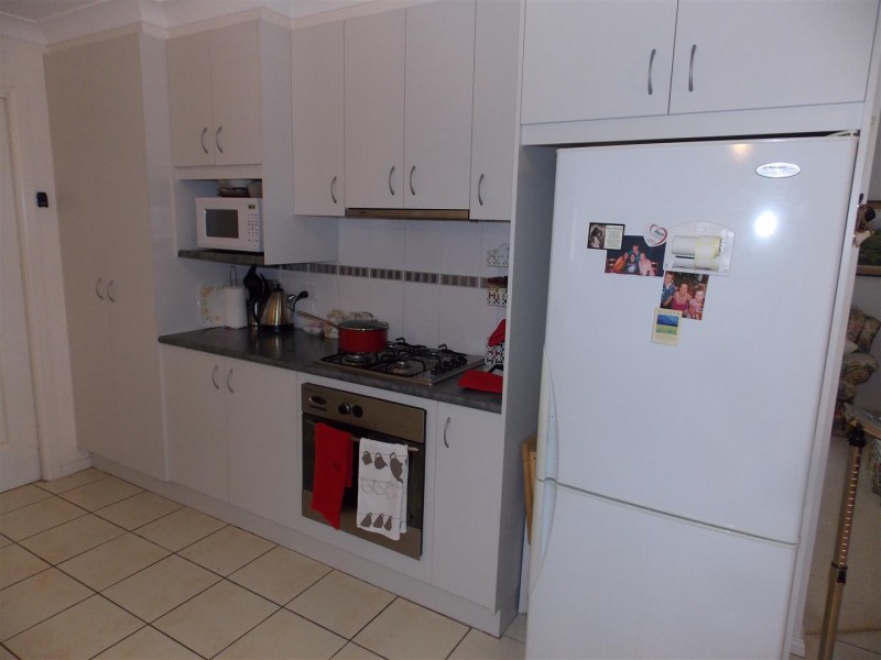 5 Guillan Place, Parkes NSW 2870