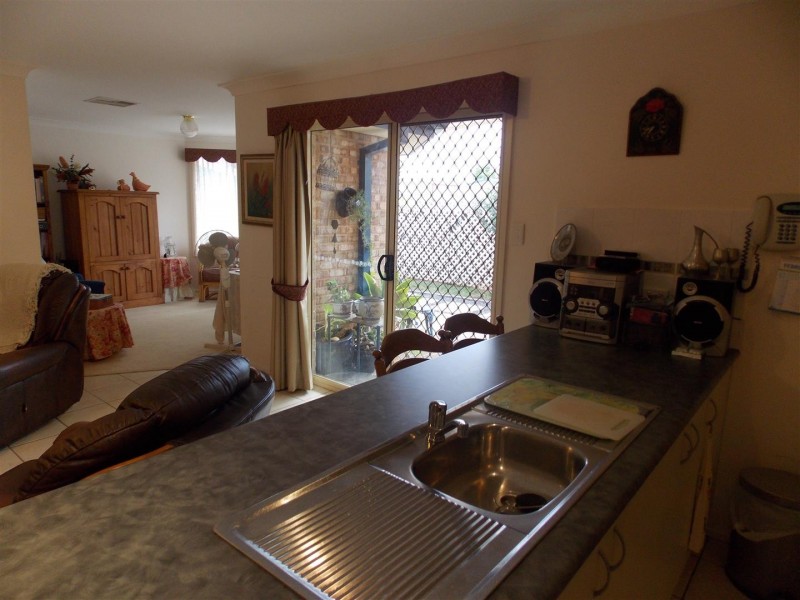 5 Guillan Place, Parkes NSW 2870