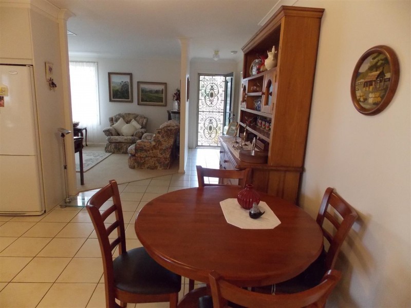 5 Guillan Place, Parkes NSW 2870