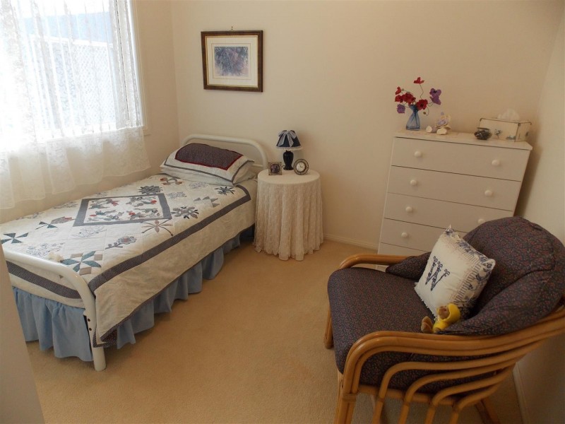 5 Guillan Place, Parkes NSW 2870