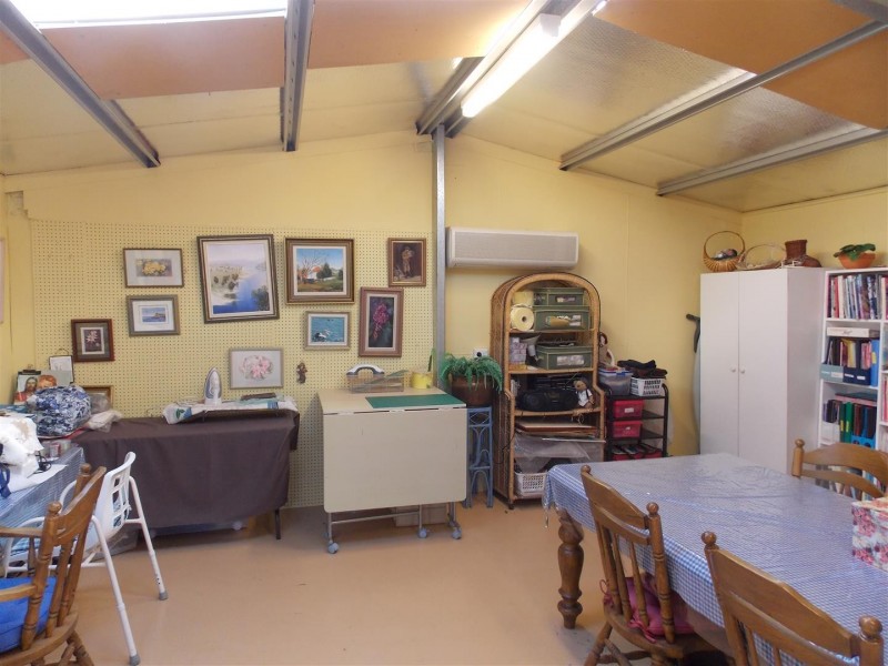 5 Guillan Place, Parkes NSW 2870