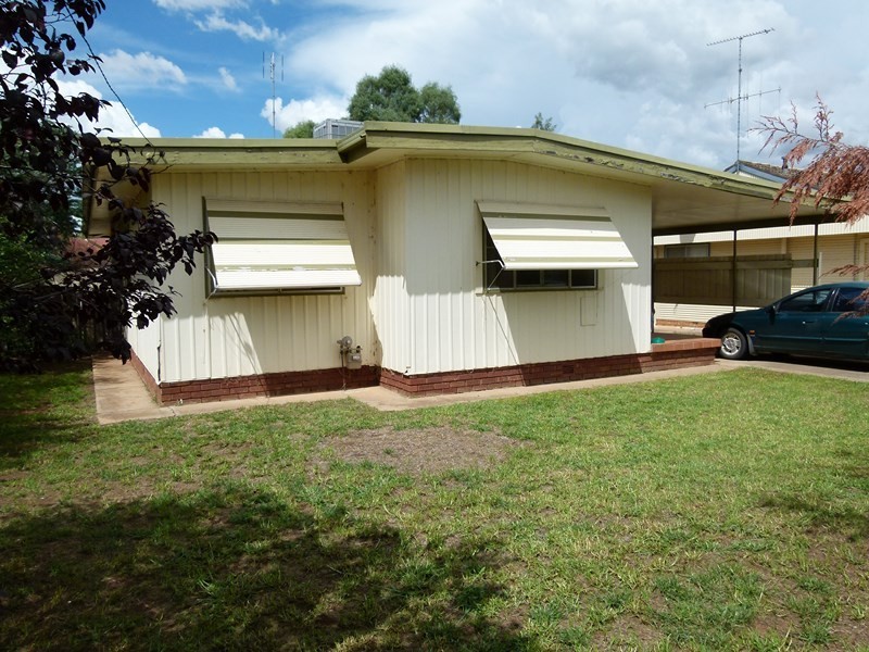 13 Facey Street, Forbes NSW 2871