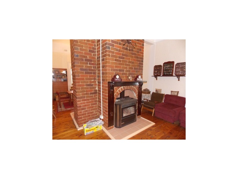 Burrill Banks 37 Kentucky Lane, Alectown NSW 2870