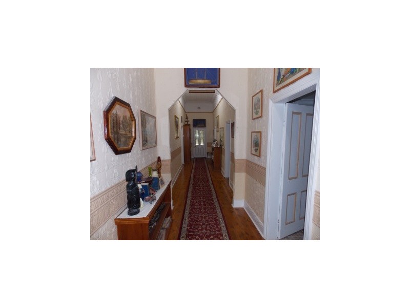 Burrill Banks 37 Kentucky Lane, Alectown NSW 2870