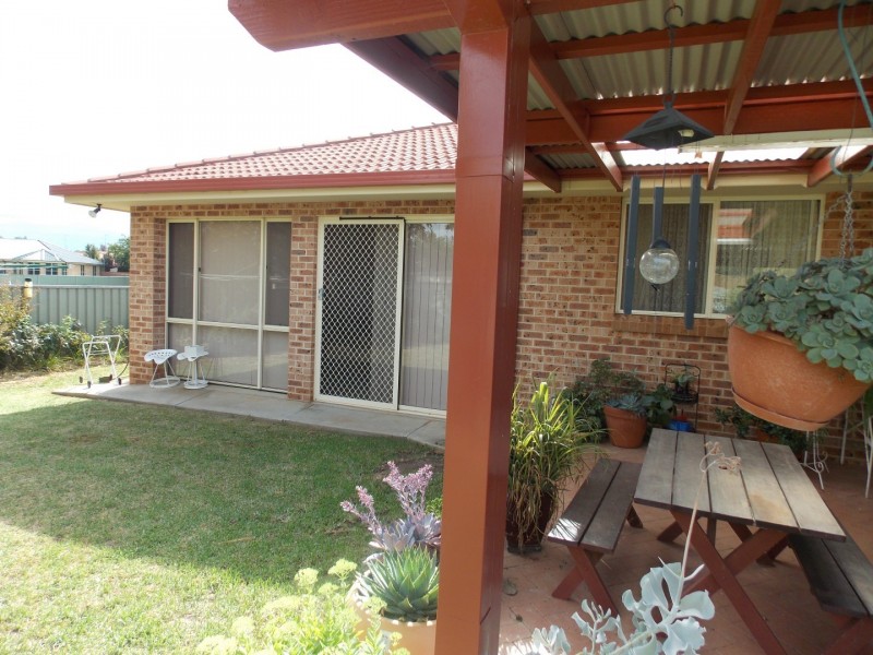 1 Angeleish Avenue, Parkes NSW 2870