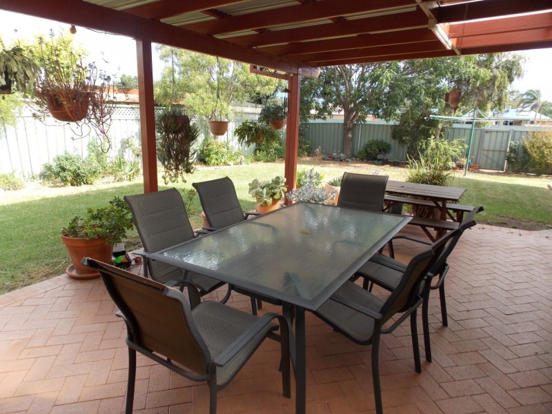 1 Angeleish Avenue, Parkes NSW 2870