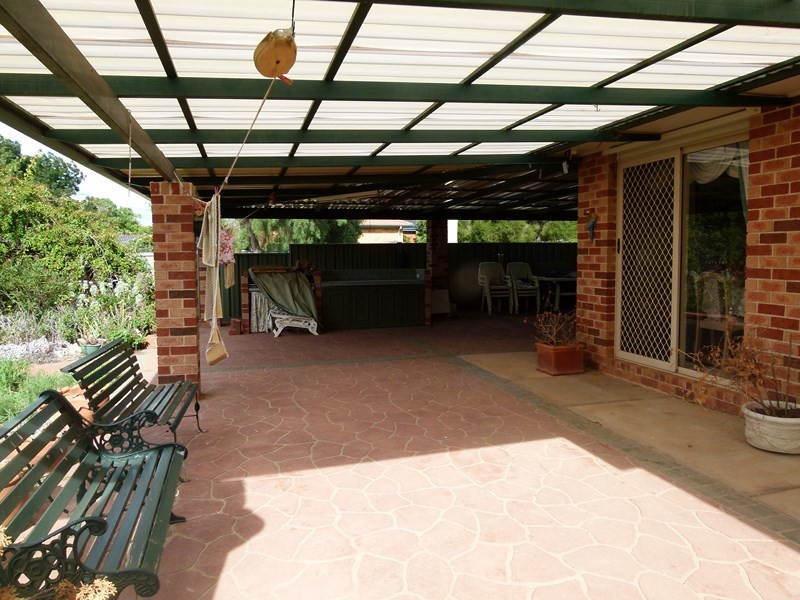 25 Alder Street, Forbes NSW 2871