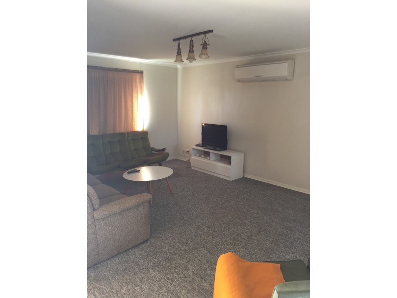 98 Molong Street, Condobolin NSW 2877