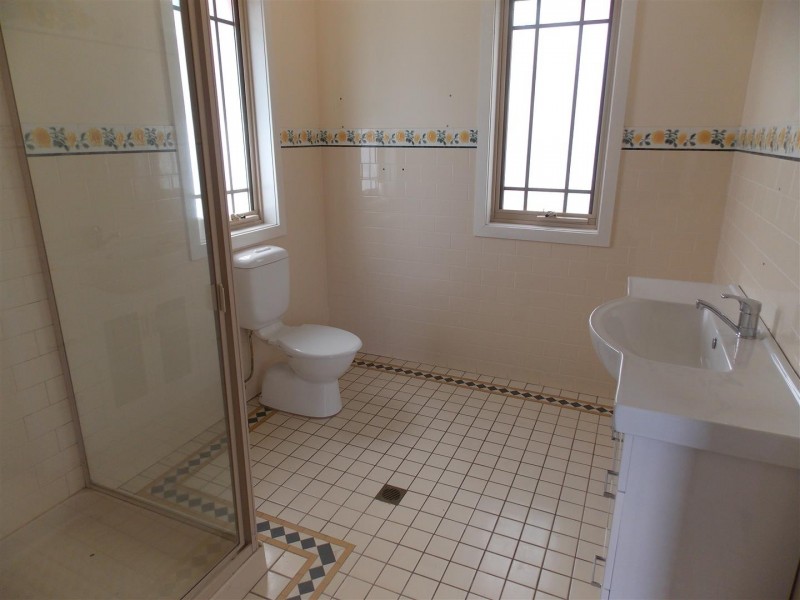 2322 Newell Highway, Parkes NSW 2870