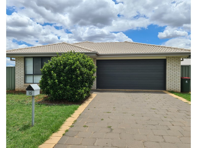 15 Warragrah Place, Parkes NSW 2870