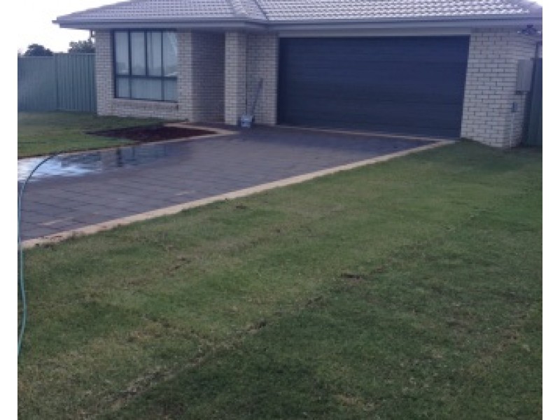 15 Warragrah Place, Parkes NSW 2870