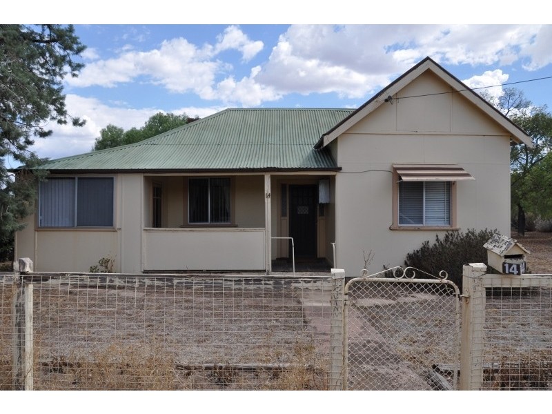 14 Loftus Street, Eugowra NSW 2806