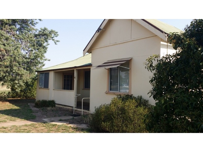 14 Loftus Street, Eugowra NSW 2806