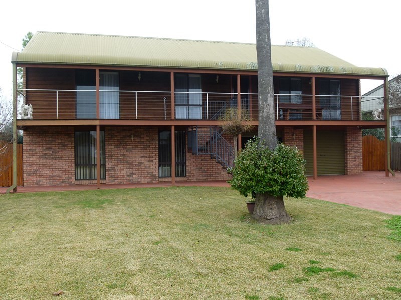 73 Farrand Street, Forbes NSW 2871
