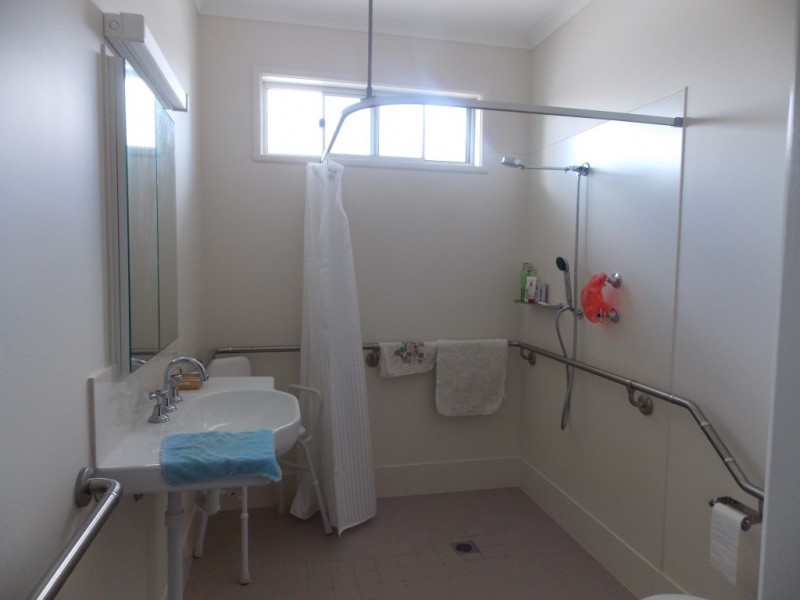 15 East Street, Parkes NSW 2870