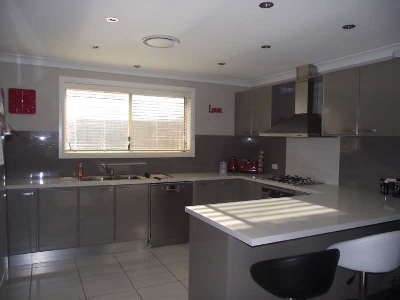 8 Vaucluse Place, Parkes NSW 2870