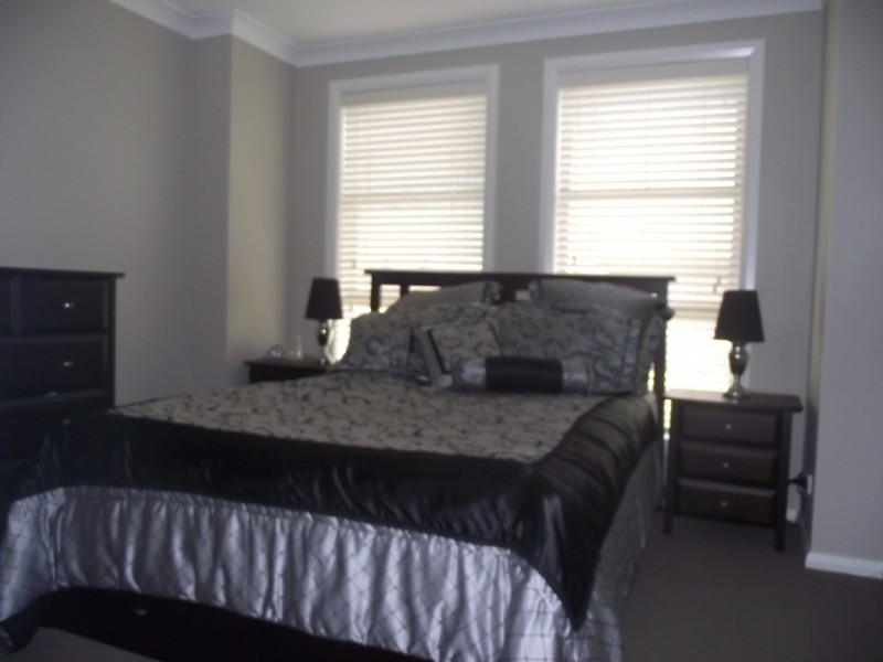 8 Vaucluse Place, Parkes NSW 2870