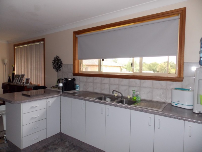 19 Ebelina Crescent, Parkes NSW 2870
