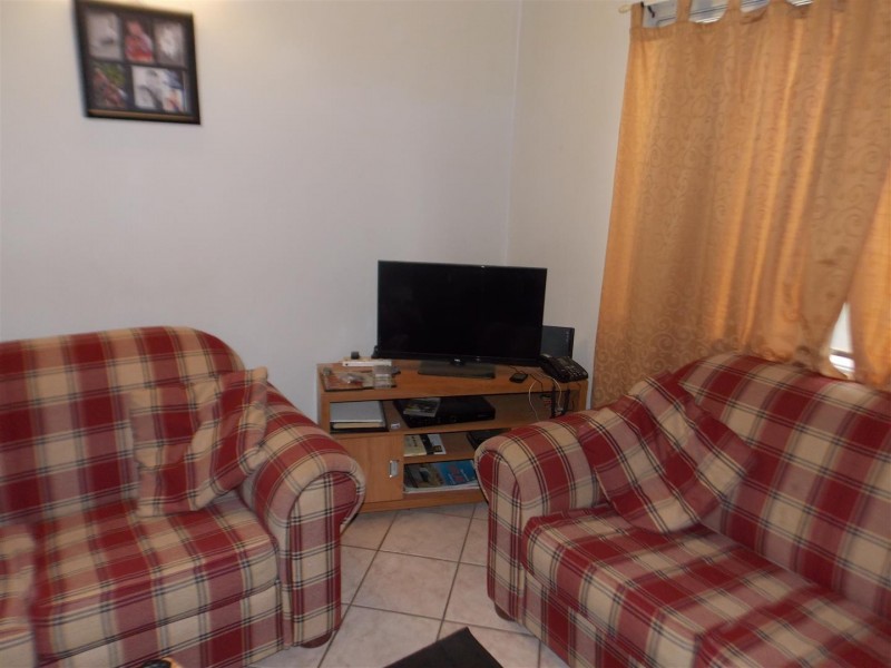 85 Victoria Street, Parkes NSW 2870
