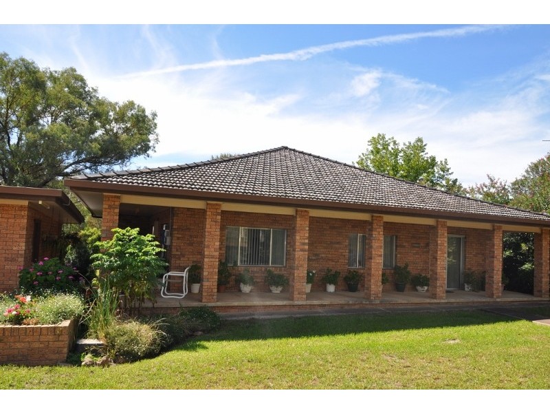 2470 George Russell Drive, Canowindra NSW 2804