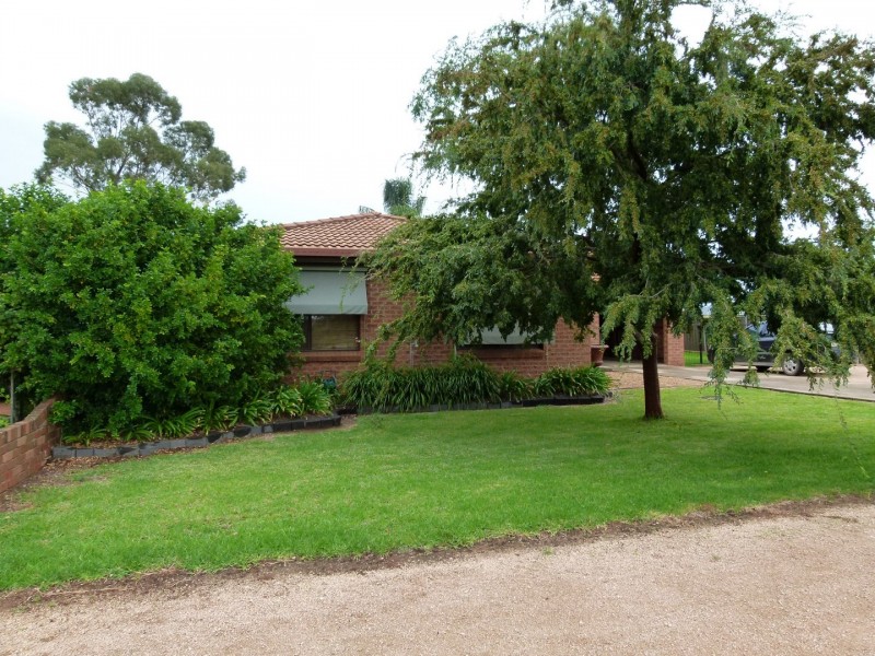 208 Farnell Street, Forbes NSW 2871