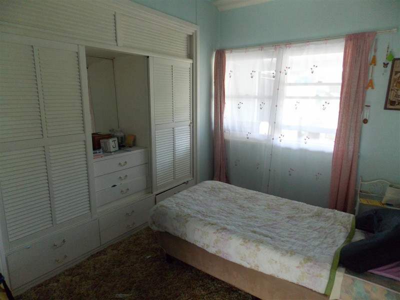 60 Orange Street, Parkes NSW 2870