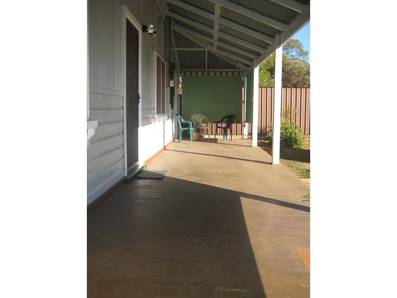 1 Gatenby Street, Condobolin NSW 2877