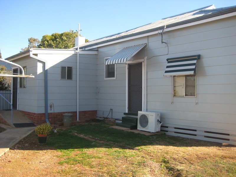 1 Gatenby Street, Condobolin NSW 2877 Ray White Parkes Leased