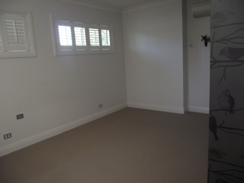 12 Boazman Street, Parkes NSW 2870