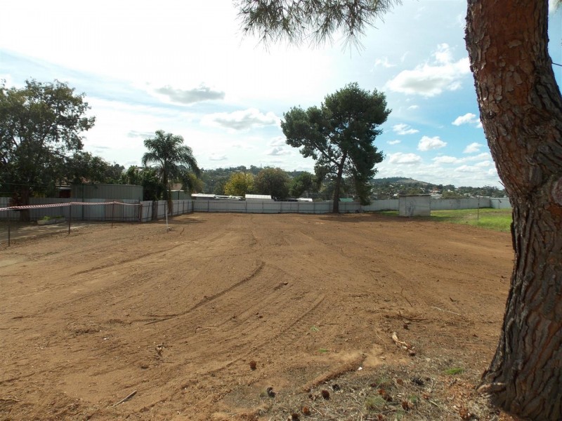 15 Fisher Street, Parkes NSW 2870