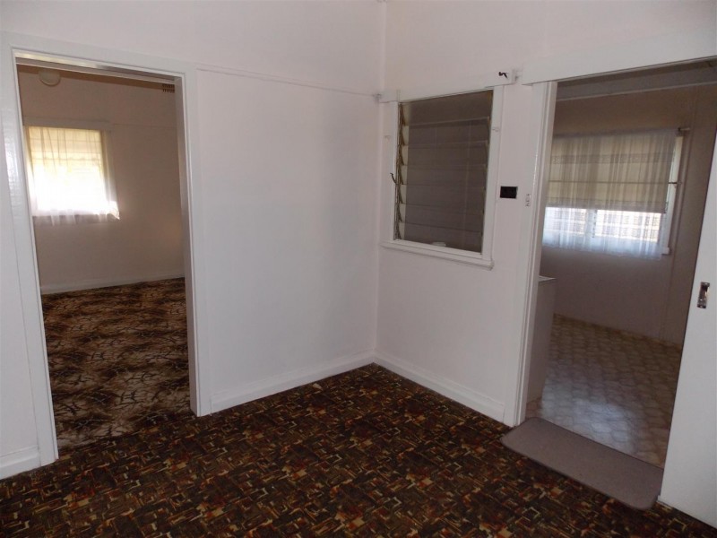 15 Fisher Street, Parkes NSW 2870