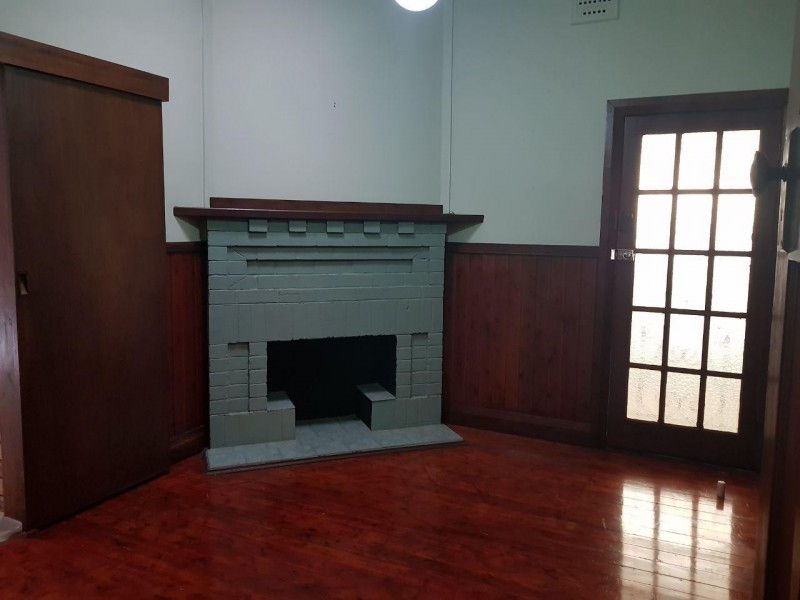 9 Carrington Street, Parkes NSW 2870