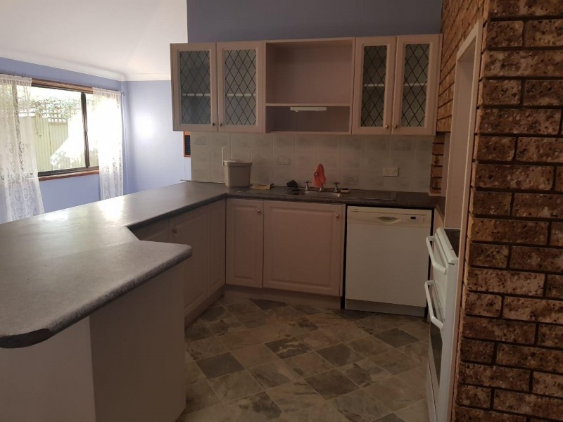 9 Carrington Street, Parkes NSW 2870