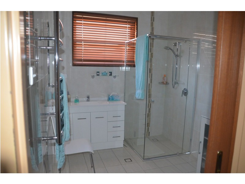 206 Farnell Street, Forbes NSW 2871
