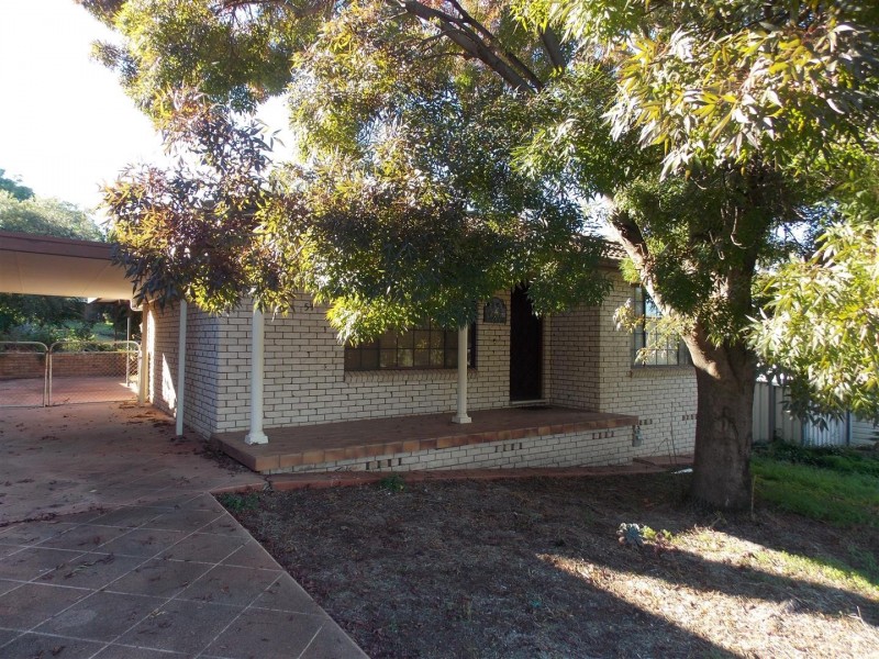 51 Hill Street, Parkes NSW 2870