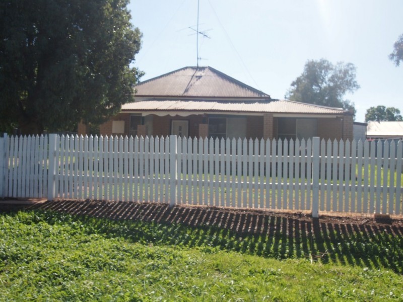 25 Marsden Street, Condobolin NSW 2877