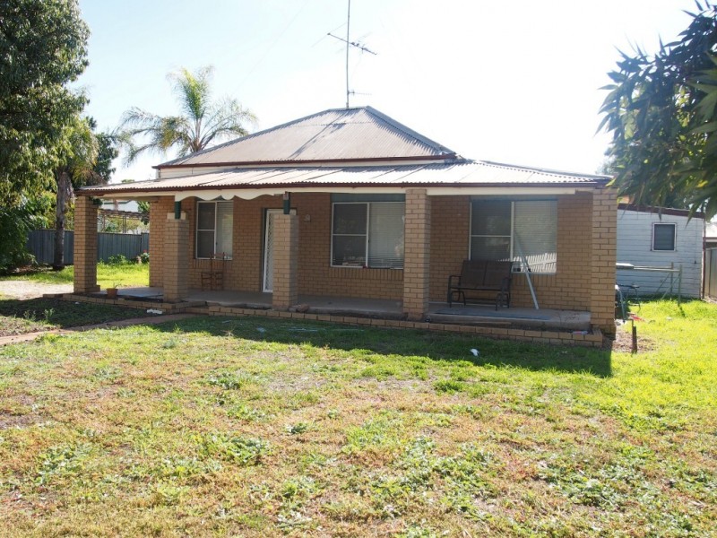 25 Marsden Street, Condobolin NSW 2877