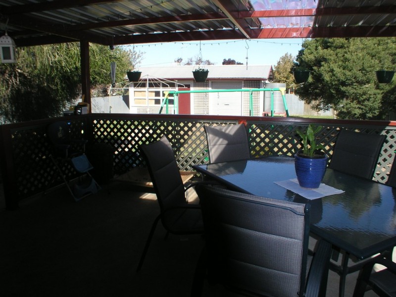 93 Dalton St, Parkes NSW 2870