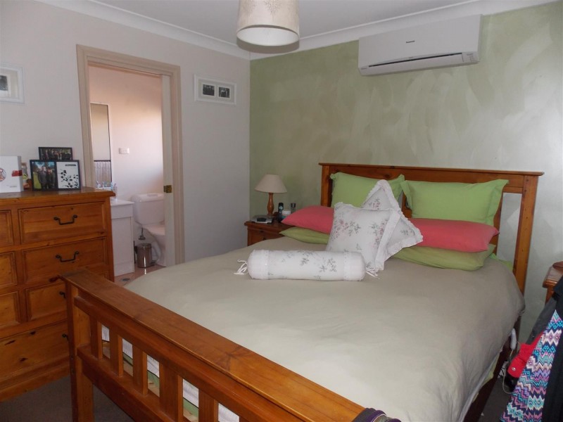 27 Paterson Street, Parkes NSW 2870